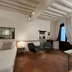 Vicolo Della Scala شقة