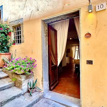 Apartment Vicolo Della Scala Cortona