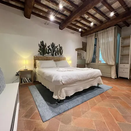 Vicolo Della Scala * Cortona