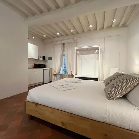 Vicolo Della Scala Apartment *