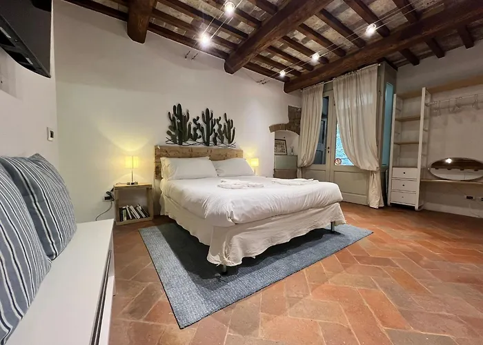 Vicolo Della Scala * Cortona